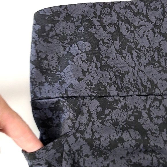 ⭐️3/ $30⭐️ Mondetta Performance+Luxury Hi-Rise Black Grey Camo Side Pockets Sz M - Picture 3 of 13